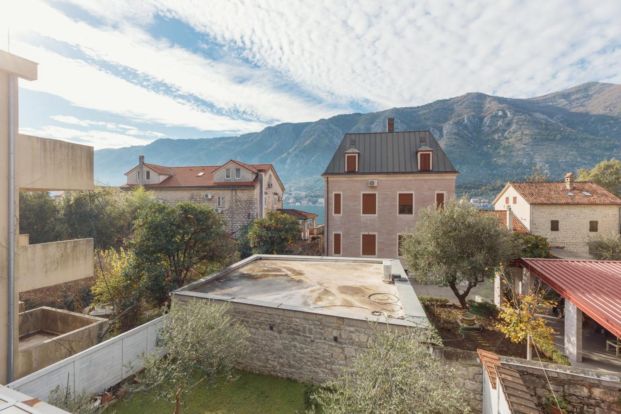 Ana'S Place Near The Sea Kotor Exterior photo